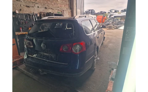 Volkswagen Passat B6 (2005 - 2010) - imagine 4