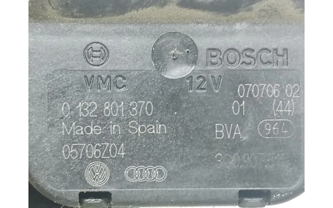 Motoras clapeta mixaj aer 0132801370 Volkswagen Passat B6 (2005 - 2010) - imagine 4