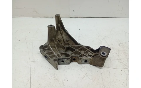 Suport motor 03g199207e Volkswagen Passat B6 (2005 - 2010) - imagine 2