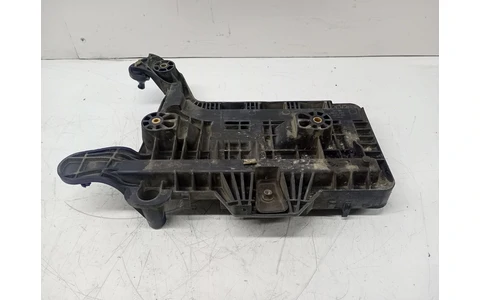 Suport baterie 1k0915333c Volkswagen Passat B6 (2005 - 2010) - imagine 2