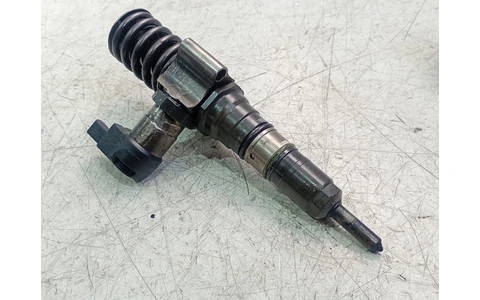 Injector 03g130073s Volkswagen Passat B6 (2005 - 2010) - imagine 2