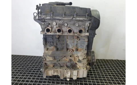 Motor complet fara anexe BKP Volkswagen Passat B6 (2005 - 2010) - imagine 4