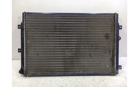 Radiator apa Volkswagen Passat B6 (2005 - 2010) - imagine 2
