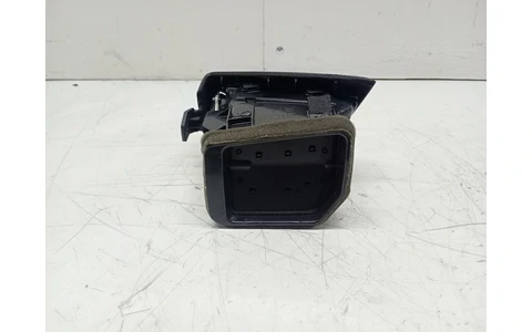 Grila ventilatie 687604ba0a Nissan X-Trail T32 (facelift) (2017 - 2020) - imagine 2