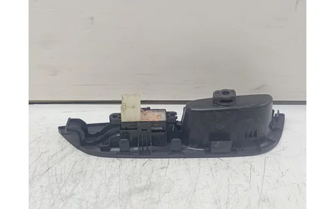 Buton geam 829614ce0a Nissan X-Trail T32 (facelift) (2017 - 2020) - imagine 2