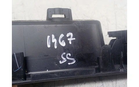 Buton geam 829614ce0a Nissan X-Trail T32 (facelift) (2017 - 2020) - imagine 4
