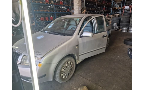 Skoda Fabia 6Y (1999 - 2004) - imagine 2