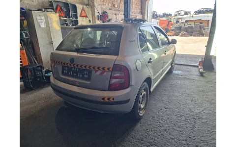Skoda Fabia 6Y (1999 - 2004) - imagine 3