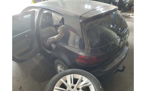 Volkswagen Golf 6 (2008 - 2015) - imagine 3