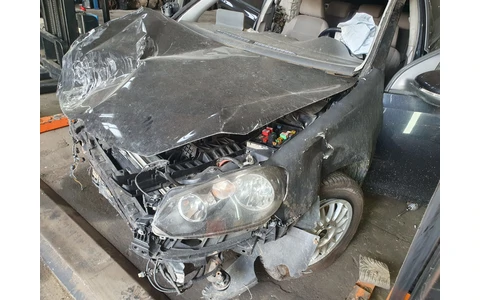 Volkswagen Golf 6 (2008 - 2015) - imagine 2