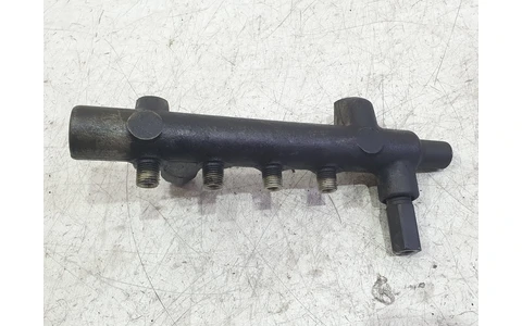 Rampa injectoare Opel Combo C (2001 - 2005) - imagine 2