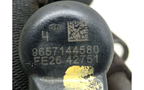 Injector 9657144580 Peugeot 407 1 (2004 - 2010) - imagine 4