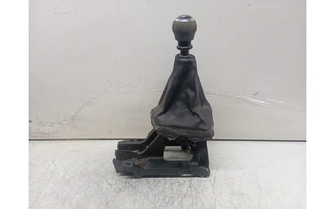 Timonerie manuala 6 trepte 112102401 Toyota Yaris XP130 (2011 - 2014) - imagine 2