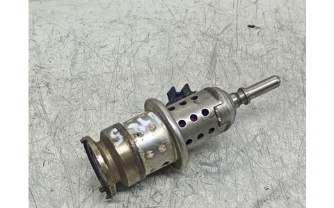 Injector AdBlue 32203677 Volvo V60 2 (2018 - 2020) - imagine 2