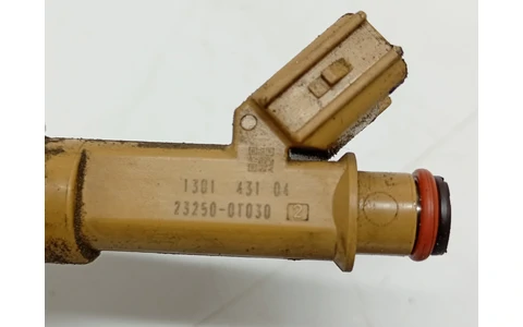 Injector 23250-0T030 Toyota Prius XW30 (2009 - 2011) - imagine 3