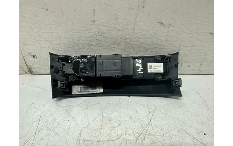 Panou butoane P31398845 Volvo V60 2 (2018 - 2020) - imagine 2