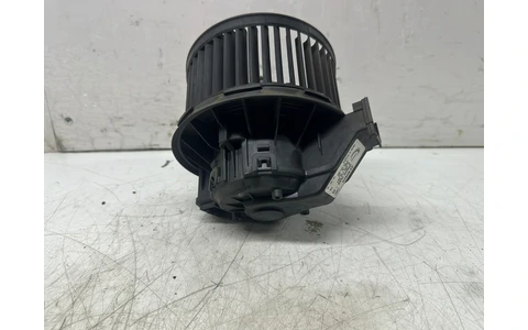 Motoras aeroterma 0130115551 Ford Fiesta 6 (facelift) (2013 - 2020) - imagine 2