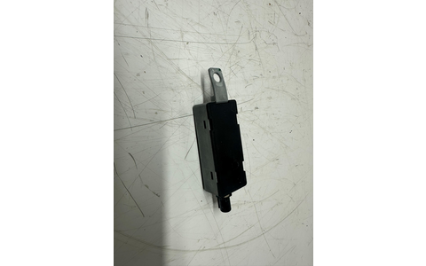 Amplificator antena Am2t-18c847-ca Ford S-Max 1 (facelift) (2010 - 2015) - imagine 2