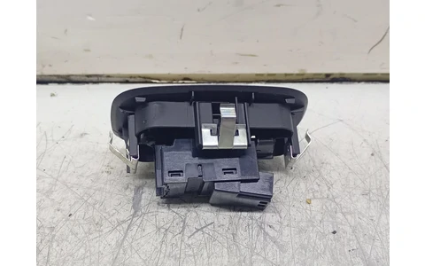 Buton geam 31z909901 Volvo V60 2 (2018 - 2020) - imagine 3