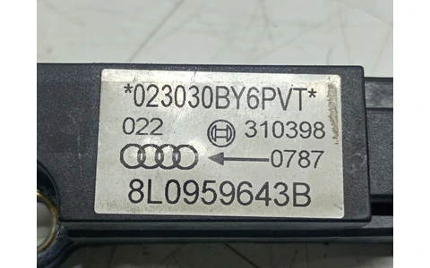 Senzor impact 8L0959643B Audi A3 8L (facelift) (2000 - 2003) - imagine 3