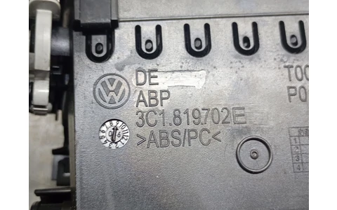 Grila ventilatie bord 3C1819702 Volkswagen Passat B6 (2005 - 2010) - imagine 3