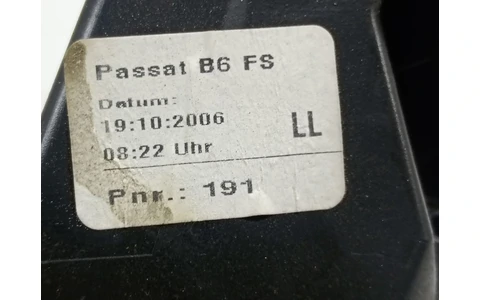 Grila ventilatie 3C1819701E Volkswagen Passat B6 (2005 - 2010) - imagine 4