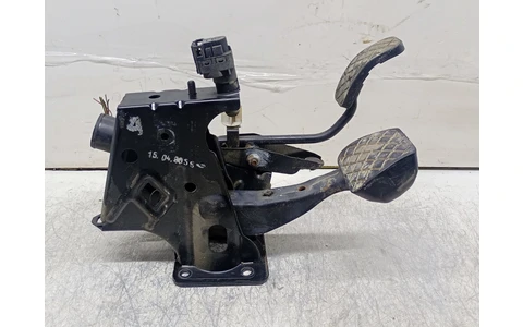 Pod pedalier 1J1721111c Volkswagen Golf 4 (1997 - 2006) - imagine 2