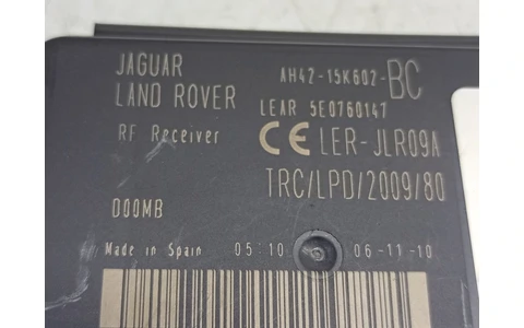 Amplificator antena AH42-15K602-BC Land Rover Range Rover Sport 1 (facelift) (2009 - 2013) - imagine 3