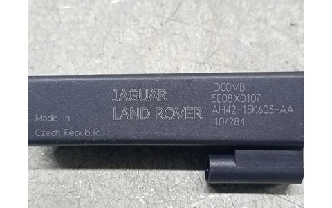 Modul keyless AH42-15K603-AA Land Rover Range Rover Sport 1 (facelift) (2009 - 2013) - imagine 2