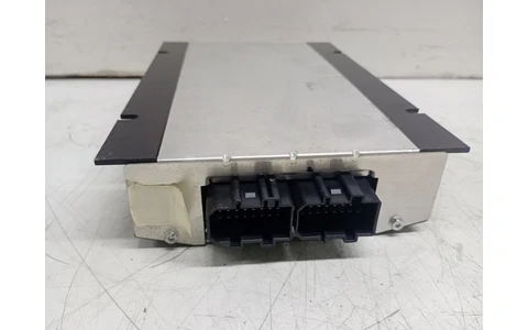 Amplificator audio 3C0035456D Volkswagen Passat B6 (2005 - 2010) - imagine 3