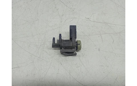 Electrovalva vacuum 1j0906283c Volkswagen Passat B6 (2005 - 2010) - imagine 2