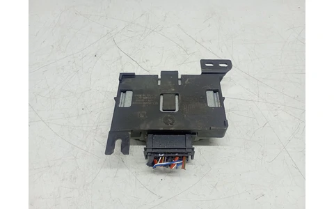 Modul confort 13514308 Opel Insignia B (2017 - 2020) - imagine 2