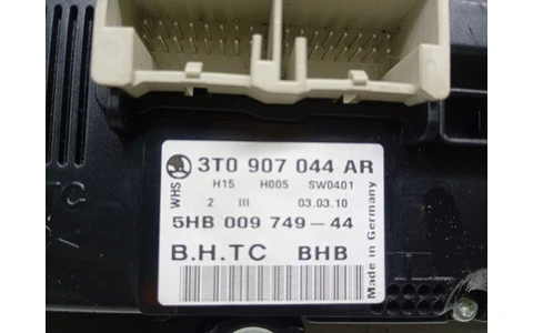 Panou clima ac 3T0907044AR Skoda Superb 2 (2008 - 2013) - imagine 3
