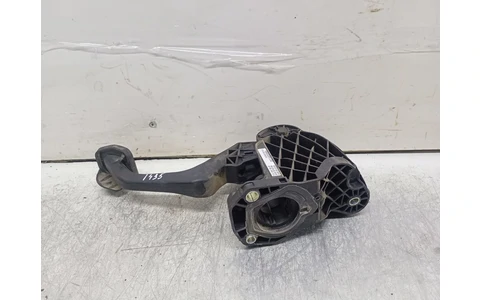 Pedala ambreiaj 1T1721059DJ Volkswagen Caddy 4 (2015 - 2020) - imagine 4