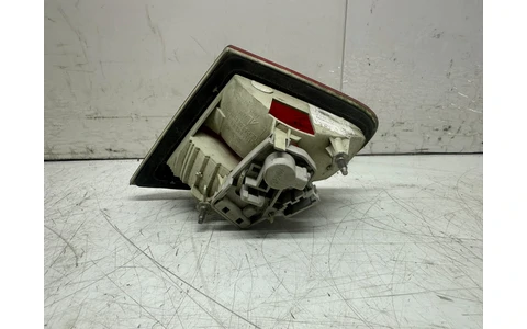 Stop stanga haion 3t5945093 Skoda Superb 2 (2008 - 2013) - imagine 2