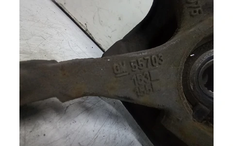 Fuzeta dreapta fata GM55703 Opel Corsa D (2006 - 2011) - imagine 3