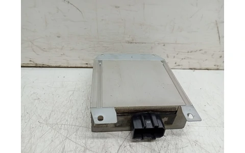 Amplificator audio 8E9035223 Audi A4 B6 (2000 - 2005) - imagine 2
