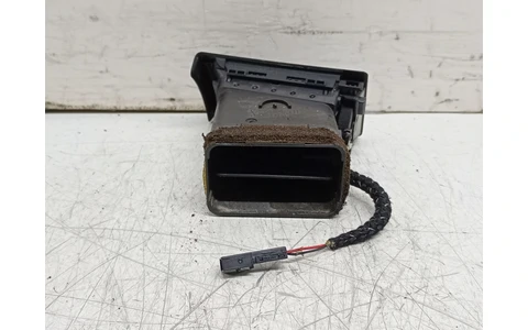 Grila ventilatie 8E0820902F Audi A4 B6 (2000 - 2005) - imagine 2