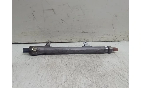 Rampa injectoare 03L130089B Seat Ibiza 4 (6J) (2008 - 2012) - imagine 2
