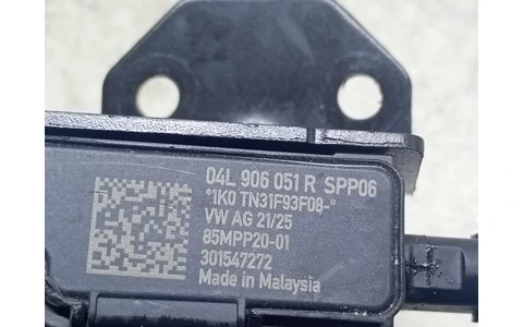 Senzor presiune gaze 04L906051R Skoda Karoq 1 (2017 - 2025) - imagine 4
