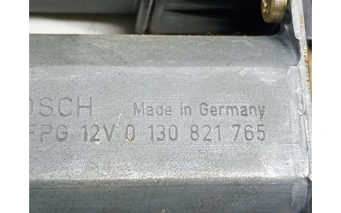 Motoras geam stanga fata 0130821765 Volkswagen Golf 4 (1997 - 2006) - imagine 3