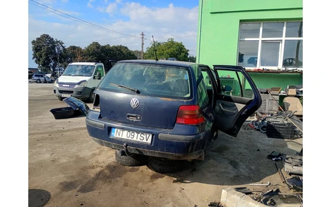 Volkswagen Golf 4 (1997 - 2006) - imagine 3