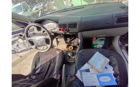 Volkswagen Golf 4 (1997 - 2006) - imagine 5