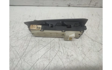 Panou comanda geamuri 54035144 Toyota Avensis 2 T25 (2002 - 2006) - imagine 2