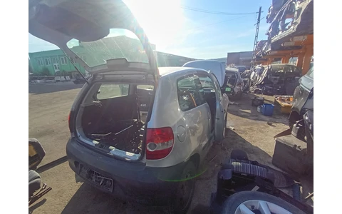 Volkswagen Fox 2 (2003 - 2007) - imagine 4