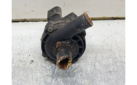 Pompa recirculare apa A2048350364 Toyota Avensis 2 T25 (2002 - 2006) - imagine 2