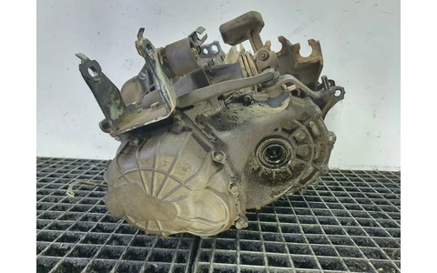 Cutie de viteze manuala 5 trepte 33111-05010 Toyota Avensis 2 T25 (2002 - 2006) - imagine 3