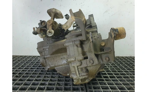 Cutie de viteze manuala 5 trepte 33111-05010 Toyota Avensis 2 T25 (2002 - 2006) - imagine 4