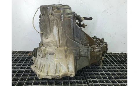 Cutie de viteze manuala 5 trepte 33111-05010 Toyota Avensis 2 T25 (2002 - 2006) - imagine 6