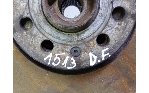 Fuzeta dreapta fata Volkswagen Passat B6 (2005 - 2010) - imagine 3
